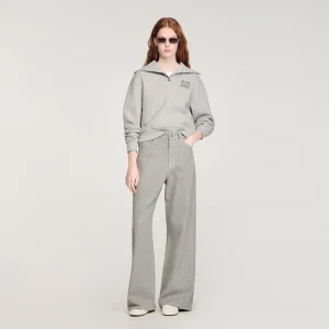 Jeans med strassdetaljer