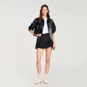 Skort med volanger och kontrastsömmar